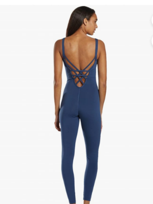 5 Comfortable and Breathable Yoga Clothes