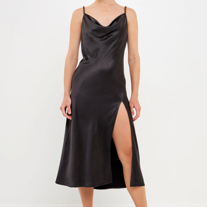 7 Midi Dresses for 2023 for Effortless Style and Elegance